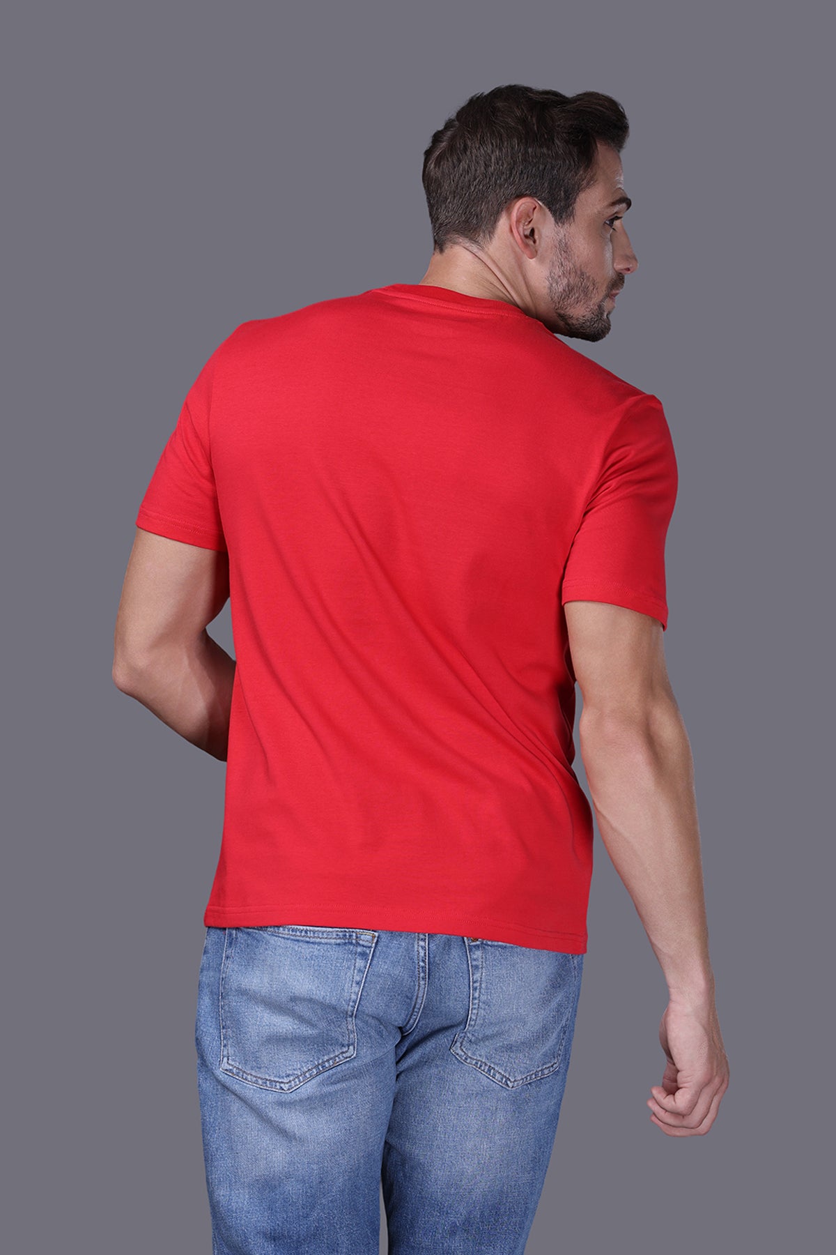 Áo T-shirt Unisex đỏ may mắn in họa tiết Happiness - J4100