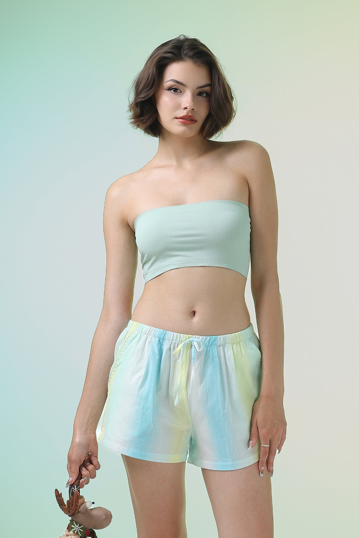 Quần short nữ Vera kate in - V0763